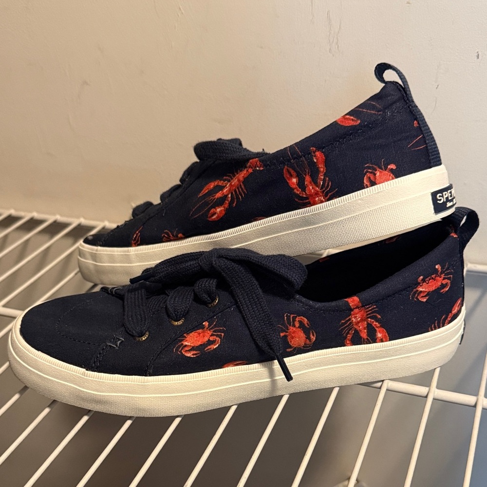 Sperry Dark Blue Lobster Pattern Sneakers